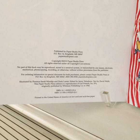 Never Used-Brand New 2010 Classic Old Style Girl Friends Paper Doll Project - Picture 6 of 6